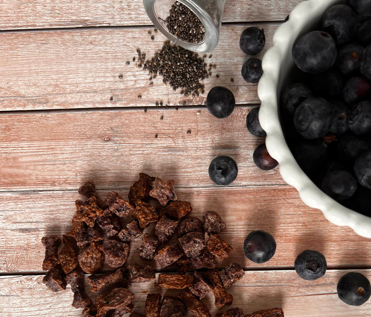 Heidelbeere & Chia Futter-Topper für Hunde, handgemacht in Lugano