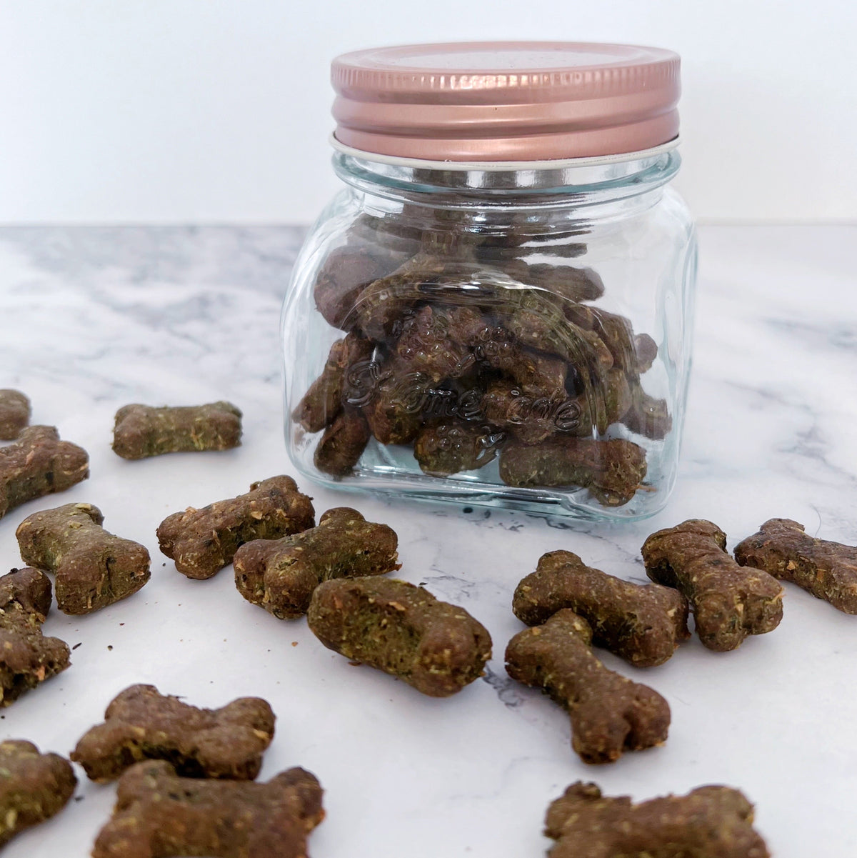 Spirulina-Leckerli für Hunde mit Petersilie, handgemacht in Lugano, Bild 2