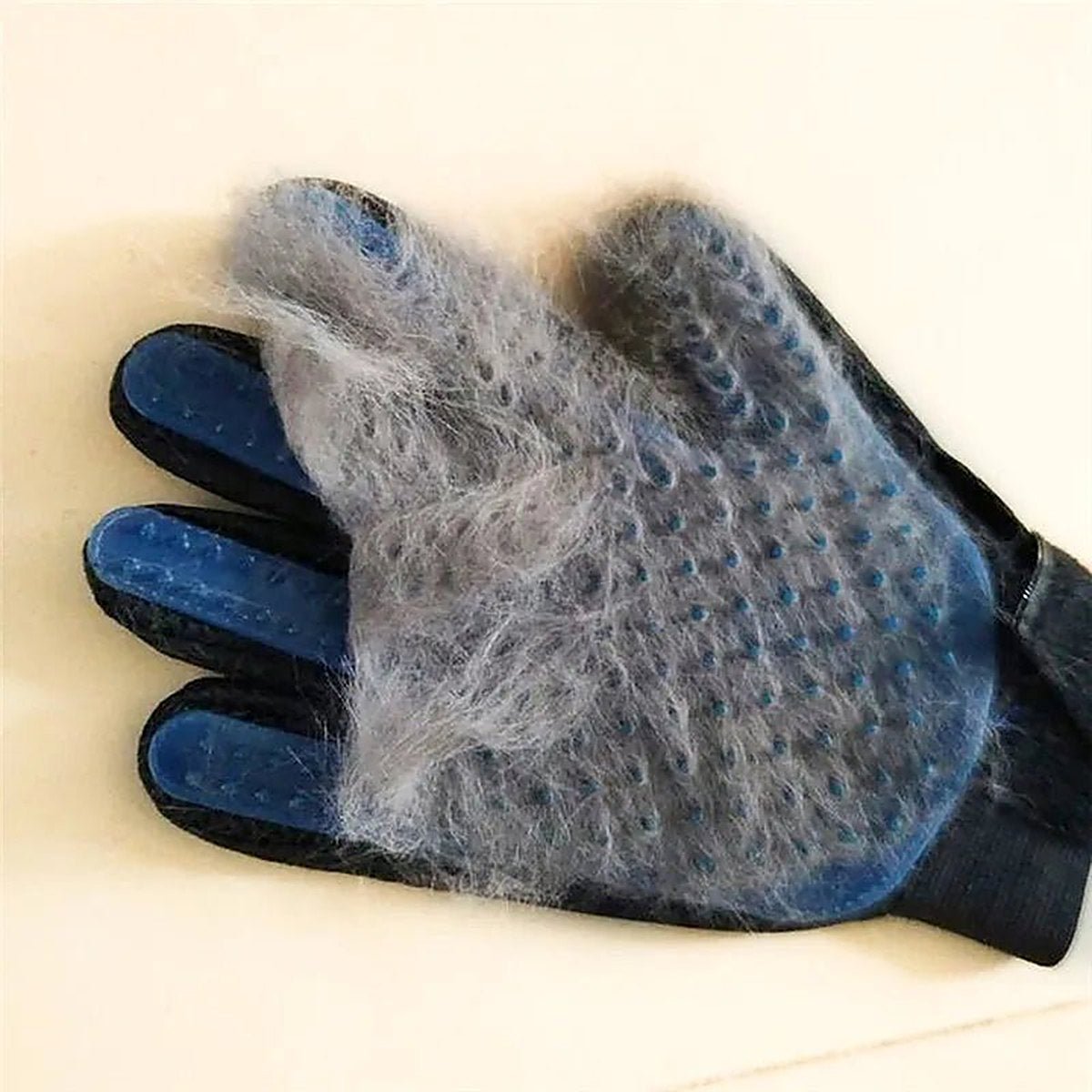 FurCare Handschuh von Vico's Hundewelt, Hundepflege